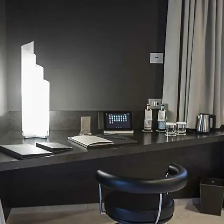 Borgo San Barbato فندق 5*